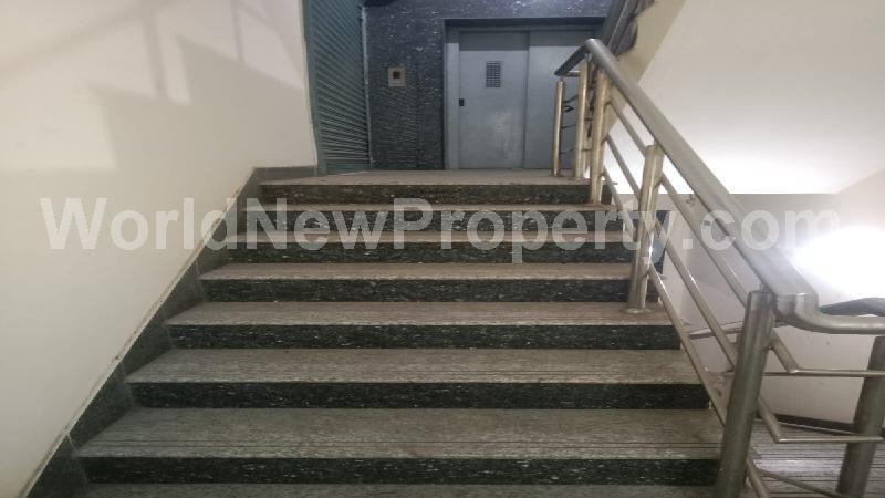 property near by Vadapalani, Karthik  real estate Vadapalani, Commercial for Rent in Vadapalani